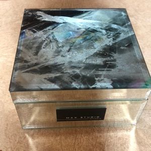 BNWT 🤩 MAX STUDIO HOME • BOX